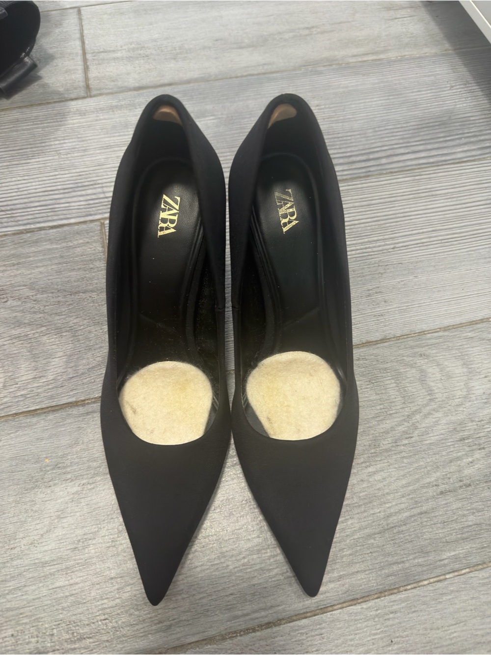 Zara Black Pointed-Toe Heeled Pumps
